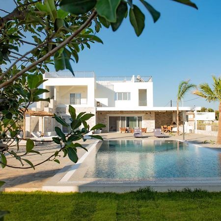 Villa Pnoe Seaside Kalamaki  Eksteriør billede