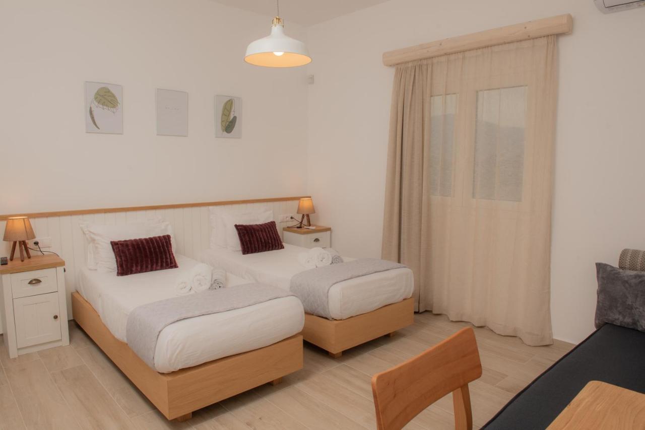 Villa Pnoe Seaside Kalamaki  Eksteriør billede